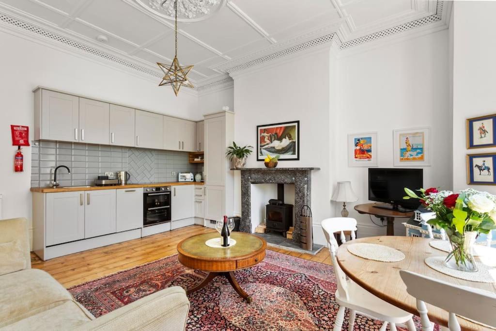 Apartament Luxurious Victorian, A Few Minutes From The Beach - Sleeps 2 Adults And Up To 3 Children St Leonards-on-Sea Zewnętrze zdjęcie